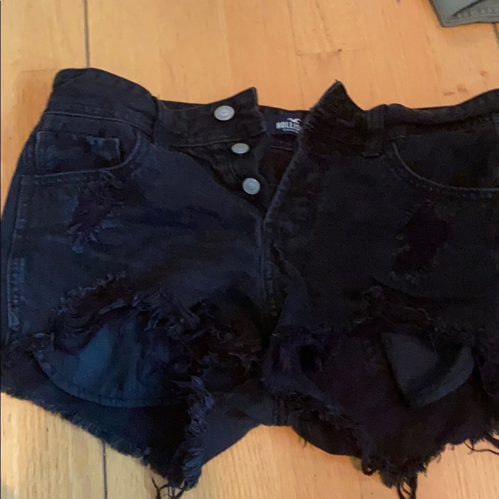 Hollister Low-Rise Boyfriend Shorts